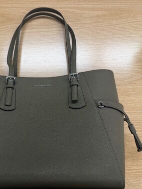 MIchael Kors purse: NWY